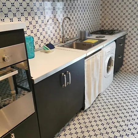 White & Blue House * Chiavari