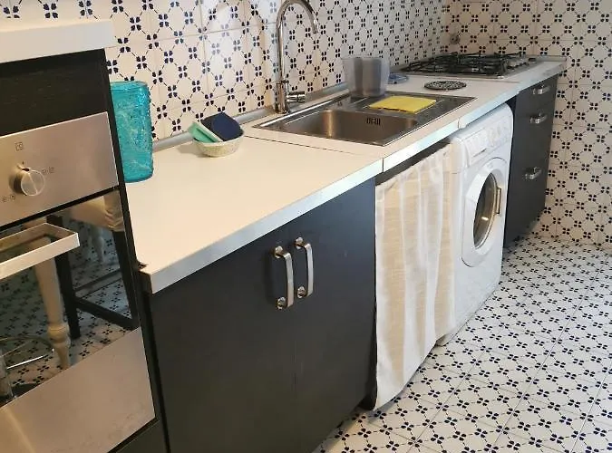 White & Blue House * Chiavari