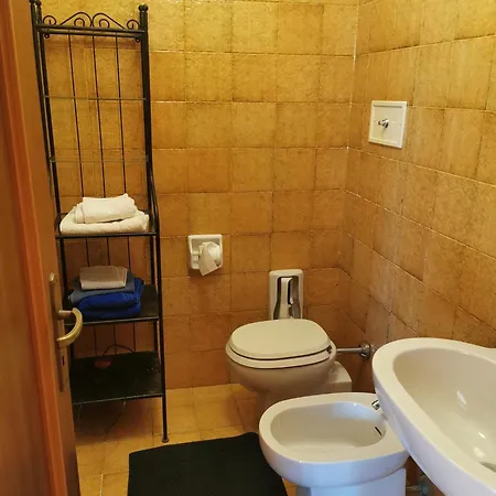 White & Blue House 公寓