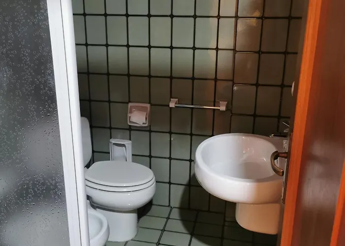 White & Blue House * 基亚瓦里